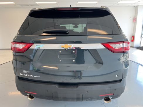 Used 2021 Chevrolet Traverse LT image 58