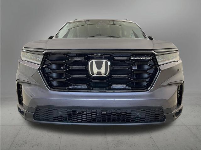 New 2025 Honda Pilot Black Edition image 10