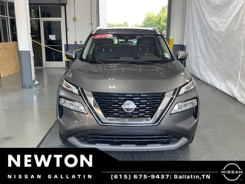 Used 2023 Nissan Rogue SV w/ SV Premium Package AWD/4WD image 26