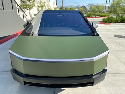 Used 2024 Tesla Cybertruck Cyberbeast AWD/4WD image 4