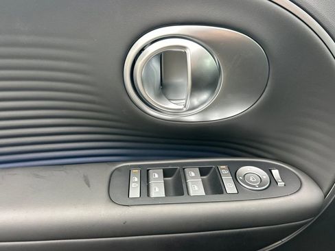 New 2026 Hyundai Ioniq 9 SEL image 8