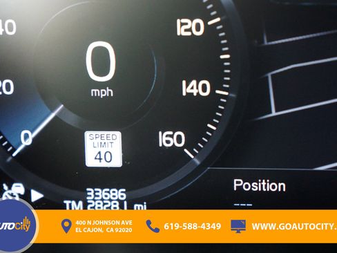 Used 2019 Volvo XC60 T8 Inscription w/ Advanced Package image 4