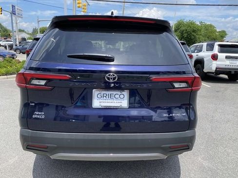 New 2026 Toyota Grand Highlander AWD image 4