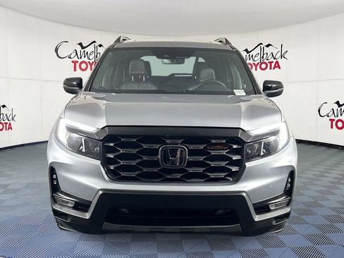 Used 2023 Honda Passport TrailSport image 3