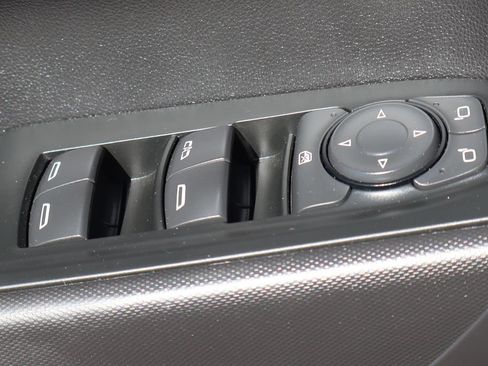 Used 2025 Chevrolet Silverado 1500 Custom Trail Boss w/ Dark Appearance Package AWD/4WD image 21