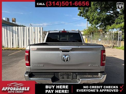 Used 2019 RAM 1500 Laramie AWD/4WD image 4