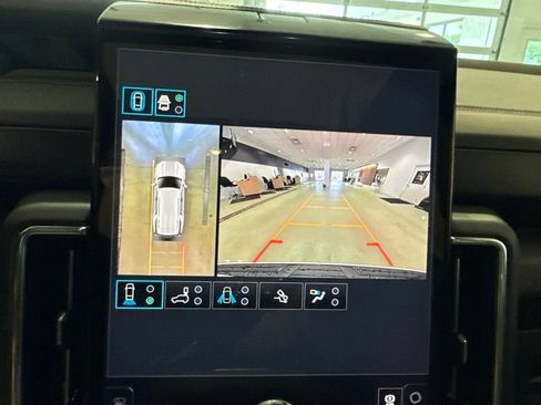 New 2026 GMC Yukon Denali w/ Advanced Technology Package AWD/4WD image 38