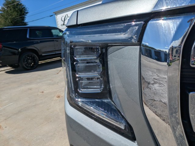 Certified 2024 GMC Yukon SLT w/ SLT Luxury Package RWD image 10