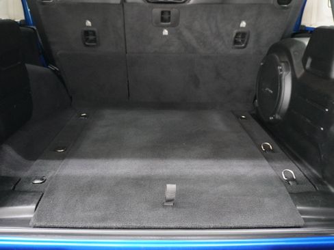 Used 2023 Jeep Wrangler Unlimited Rubicon w/ LED Lighting Group AWD/4WD image 35