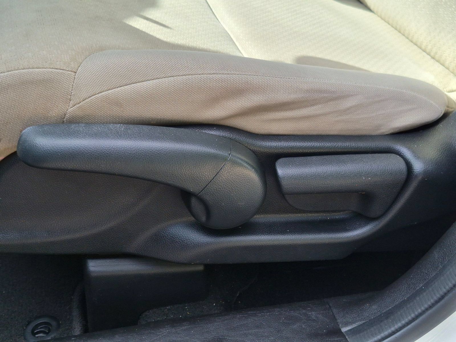 Used 2016 Honda CR-V SE image 16