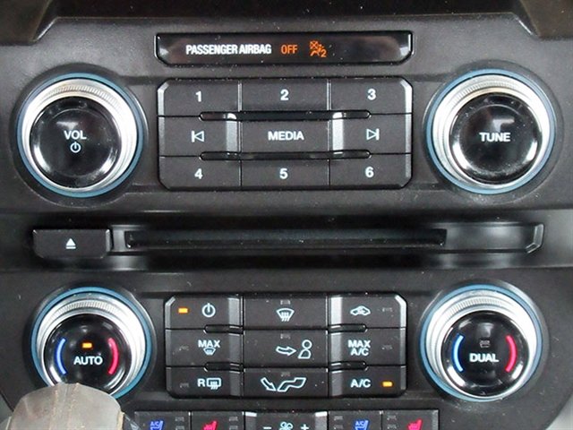 Used 2015 Ford F150 King Ranch w/ Equipment Group 601A Luxury AWD/4WD image 22
