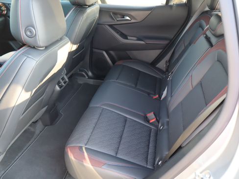 Used 2026 Chevrolet Equinox RS w/ Convenience Package III FWD image 31