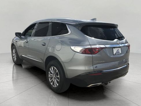 Used 2023 Buick Enclave Essence AWD/4WD image 10