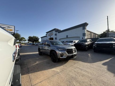 Used 2023 Chevrolet Traverse Premier w/ Redline Edition FWD image 44
