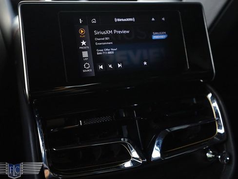 Used 2022 Bentley Flying Spur V8 image 16