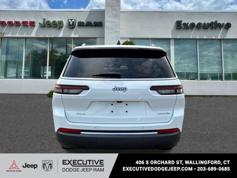 Used 2023 Jeep Grand Cherokee L Limited AWD/4WD image 3
