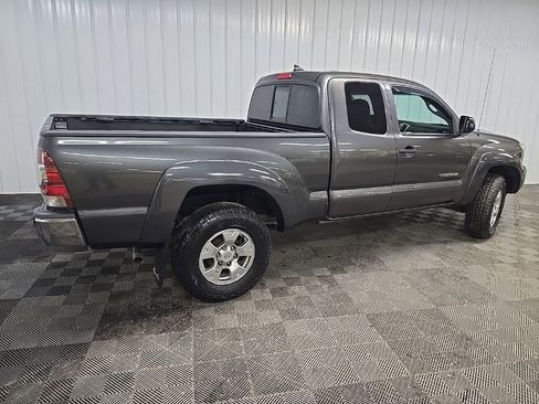 Used 2015 Toyota Tacoma 4x4 Access Cab w/ SR5 Package image 3