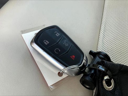 Used 2024 Cadillac XT5 Premium Luxury image 15