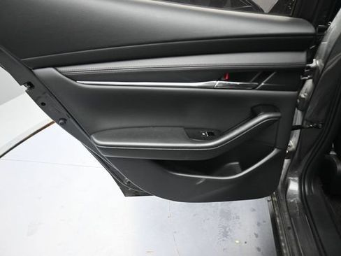 Used 2024 MAZDA MAZDA3 s FWD image 18