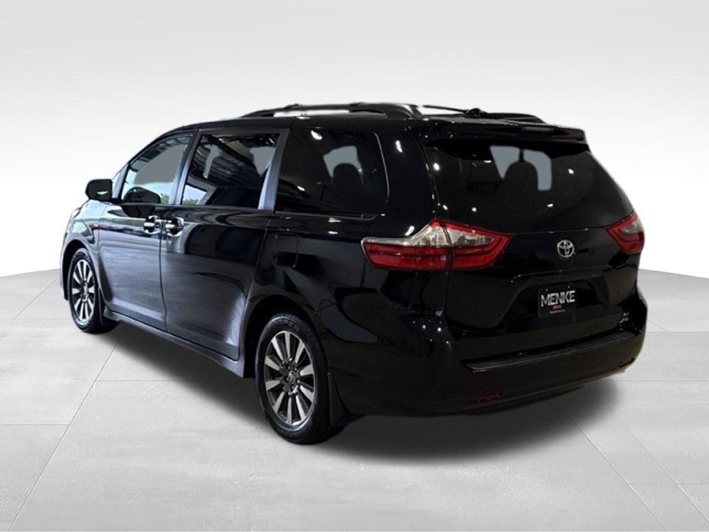 Used 2020 Toyota Sienna XLE w/ XLE Navigation Package AWD/4WD image 5
