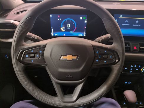 Used 2025 Chevrolet TrailBlazer LS w/ LS Convenience Package image 18