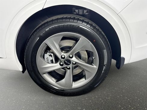 New 2026 Genesis GV70 2.5T Advanced AWD/4WD image 33