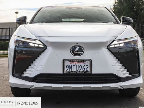 Used 2024 Lexus RZ 300e Premium image 2