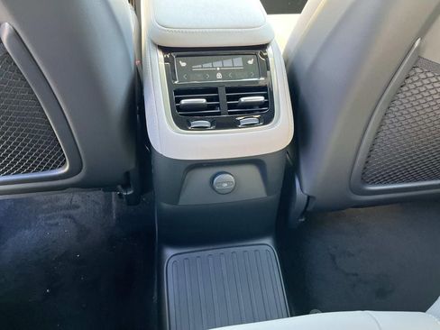 New 2026 Volvo XC90 T8 Plus AWD/4WD image 17