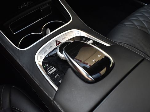 Used 2020 Mercedes-Benz S 560 4MATIC Coupe w/ AMG Line Exterior image 42