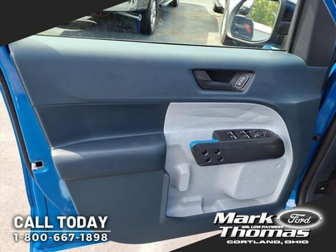 New 2025 Ford Maverick XLT image 9