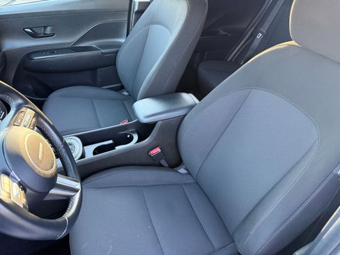 Used 2025 Hyundai Kona SEL image 36