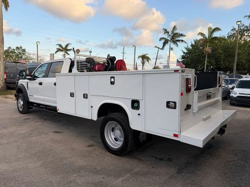 Used 2019 Ford F450 XL w/ Power Equipment Group image 3