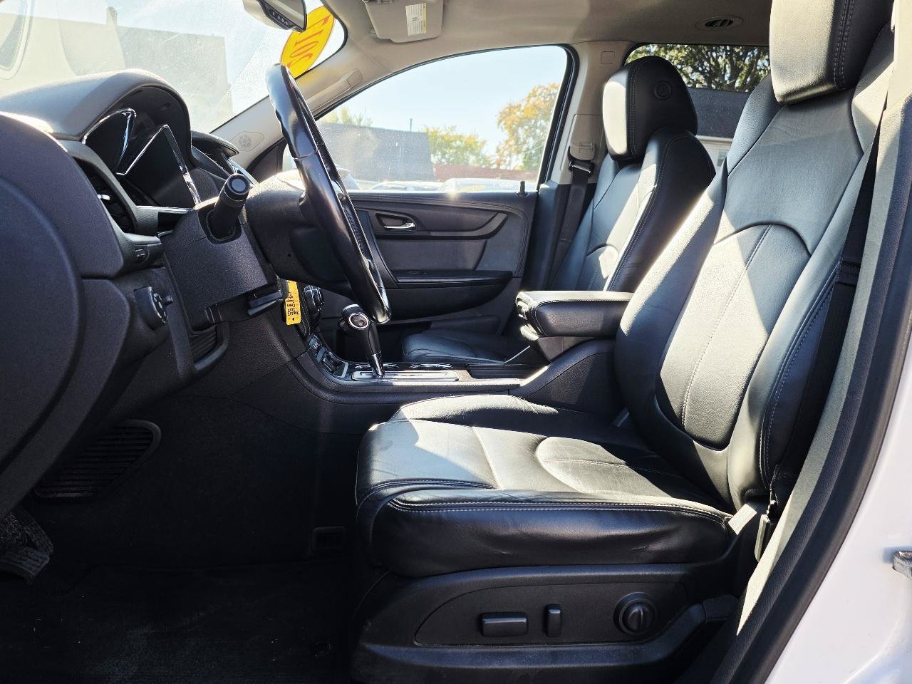 Used 2017 Chevrolet Traverse LT FWD image 14