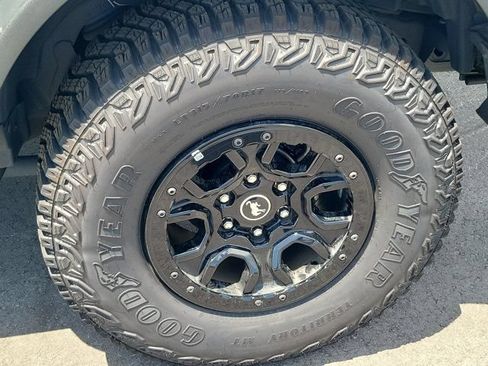 Used 2024 Ford Bronco Wildtrak AWD/4WD image 9