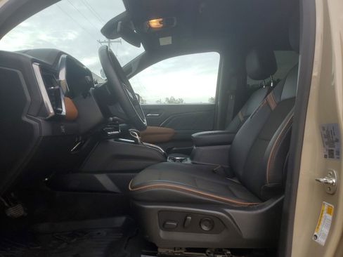 Certified 2024 GMC Canyon AT4 w/ LPO, Off Road Lift Package image 8