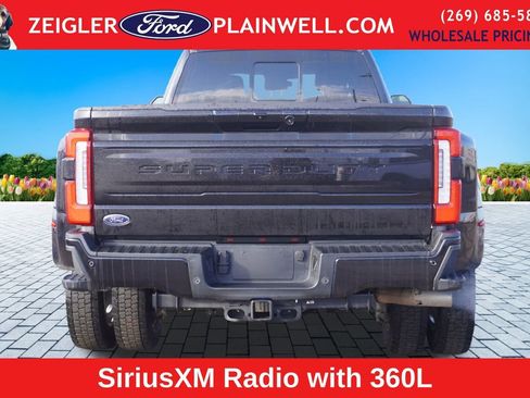 Used 2025 Ford F450 Platinum image 4