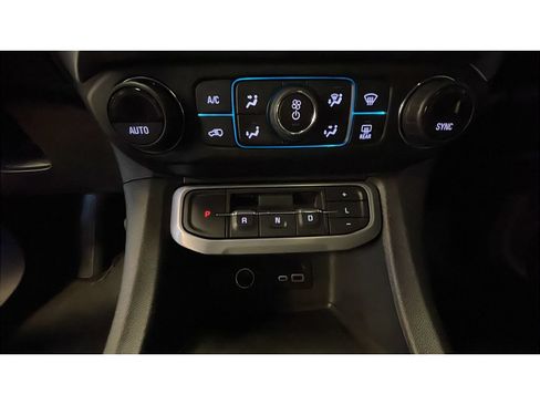 Used 2021 GMC Acadia SLT w/ Preferred Package AWD/4WD image 14