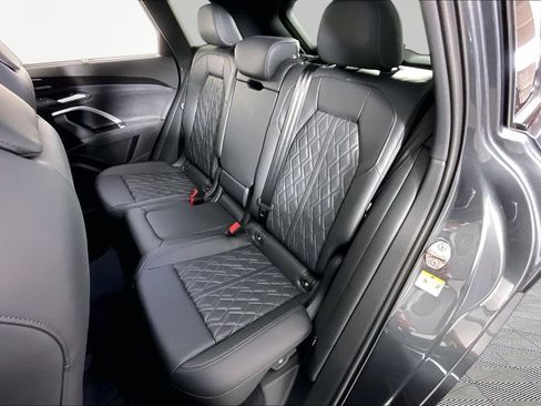 Used 2026 Audi SQ5 Premium Plus AWD/4WD image 19