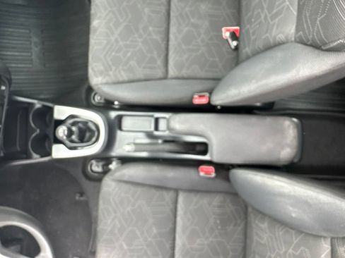 Used 2017 Honda Fit EX image 28