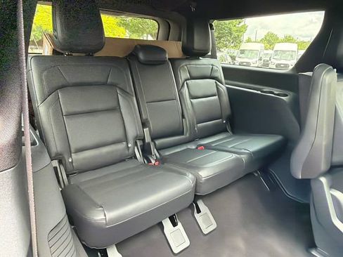 New 2027 Lincoln Navigator L Reserve w/ Jet Appearance Package RWD image 17