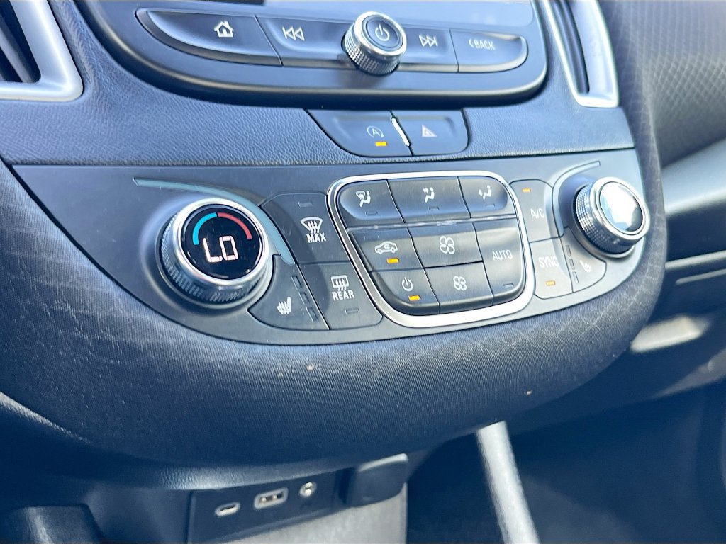 Used 2024 Chevrolet Malibu LT FWD image 15