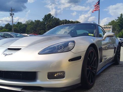 Used 2005 Chevrolet Corvette Coupe w/ Preferred Equipment Group image 8