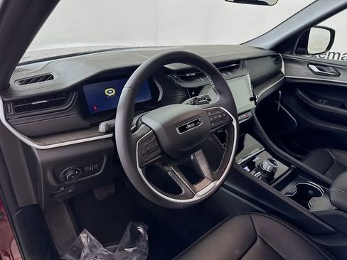 New 2026 Jeep Grand Cherokee L Limited image 9