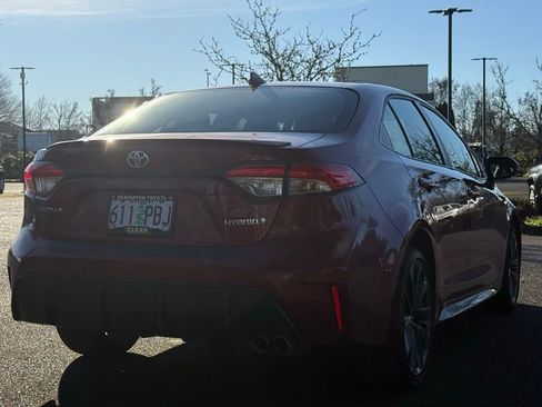 Used 2023 Toyota Corolla SE image 5
