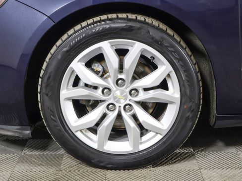 Used 2018 Chevrolet Impala LT image 21