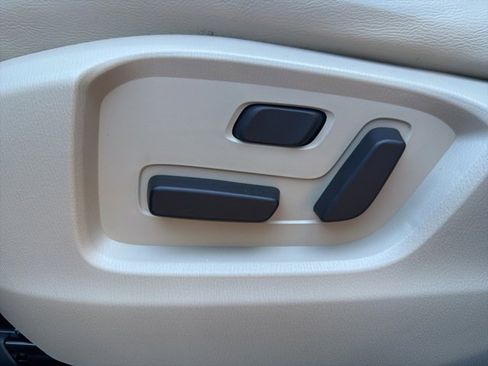 Used 2022 MAZDA CX-9 Touring image 11