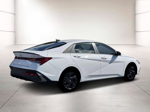 New 2026 Hyundai Elantra Sport FWD image 8