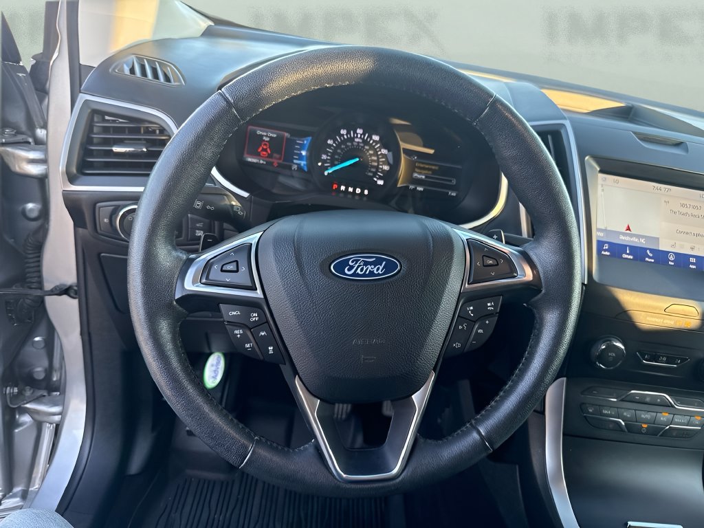 Used 2020 Ford Edge SEL w/ Convenience Package AWD/4WD image 12