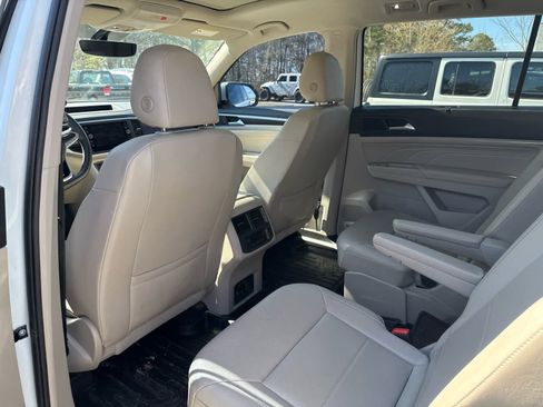 Used 2021 Volkswagen Atlas SE image 6