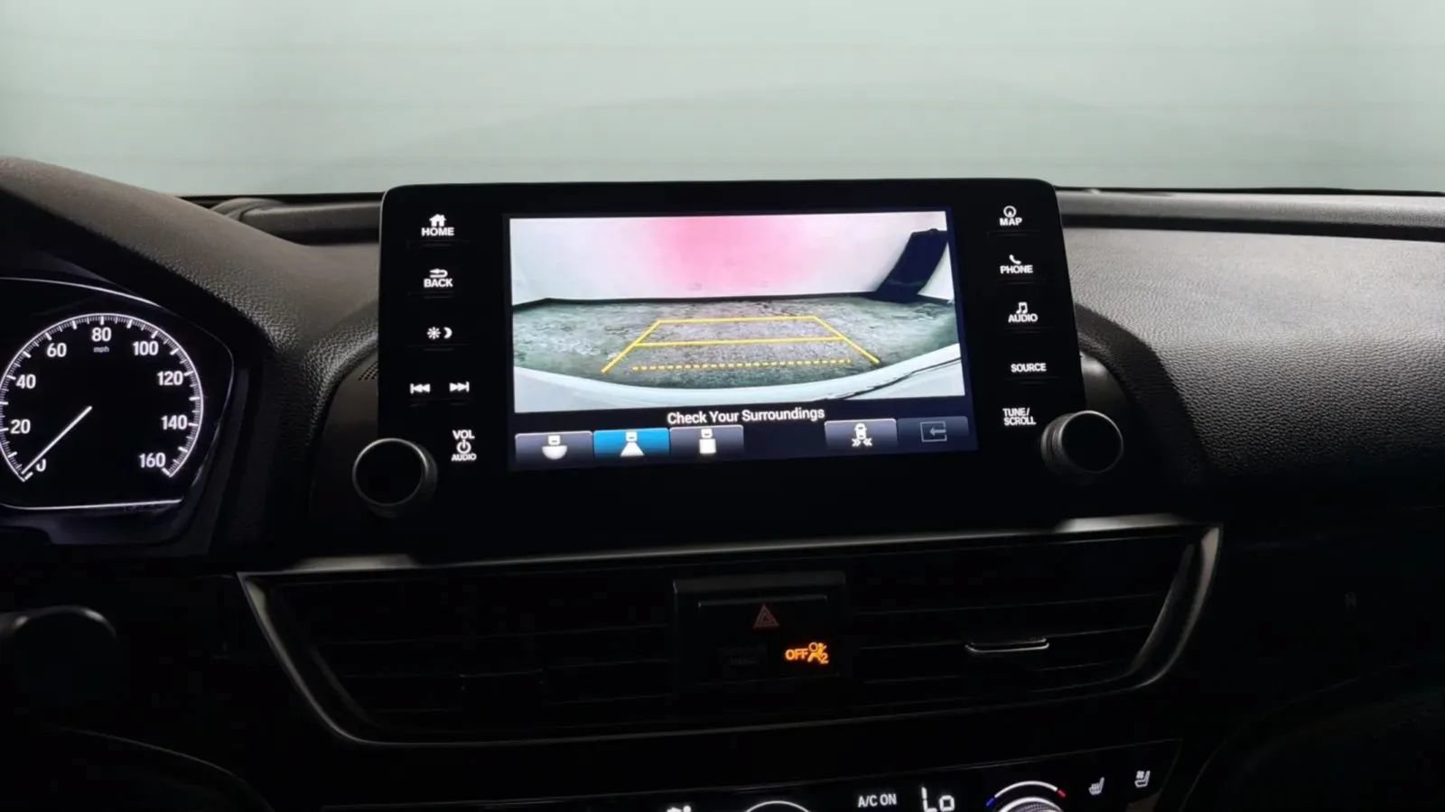 Used 2020 Honda Accord Touring image 14
